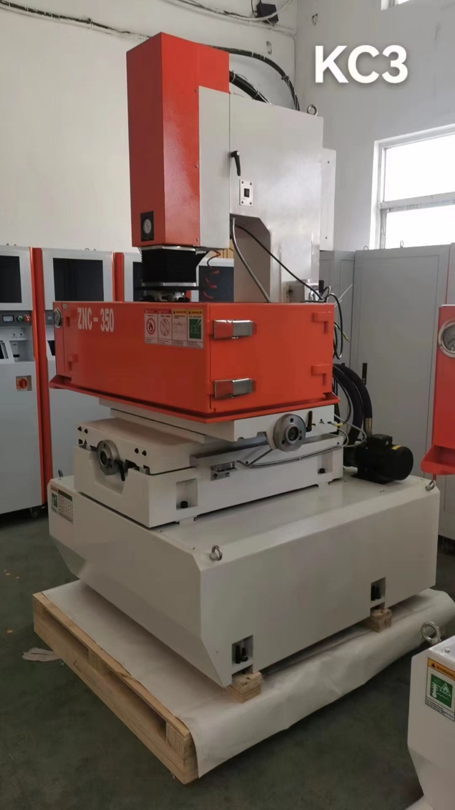 04ca4e8f7ed29781a2355578bf45028